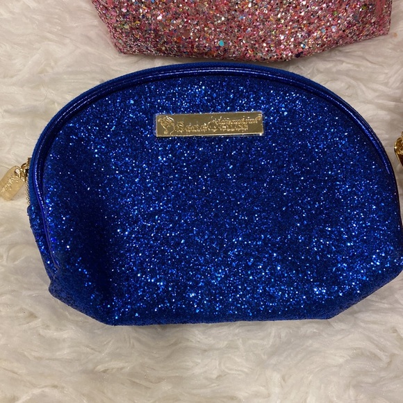 Set of Four Senegence Makeup Bags - Picture 3 of 10